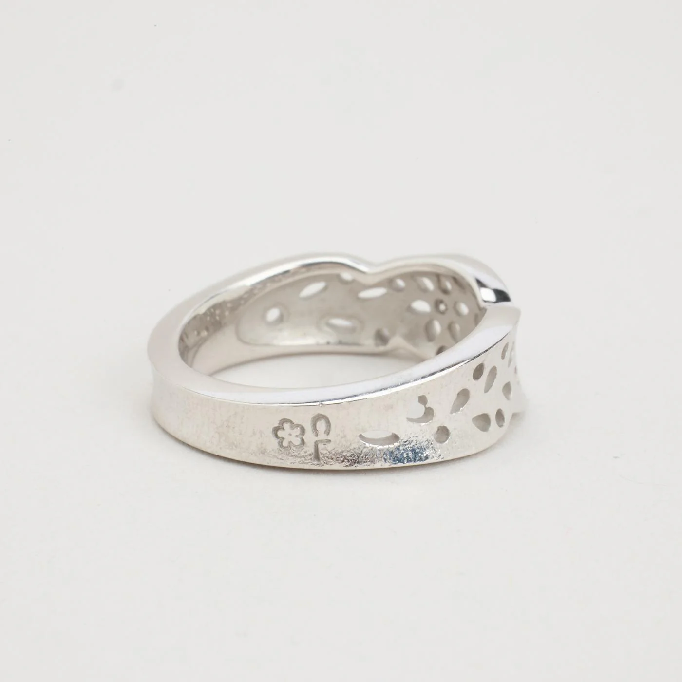Ole Lynggaard Lace spetsring med diamant (0.01 ct) i 18K vitt guld strl. 17.2 / strl. 54 - Image 4