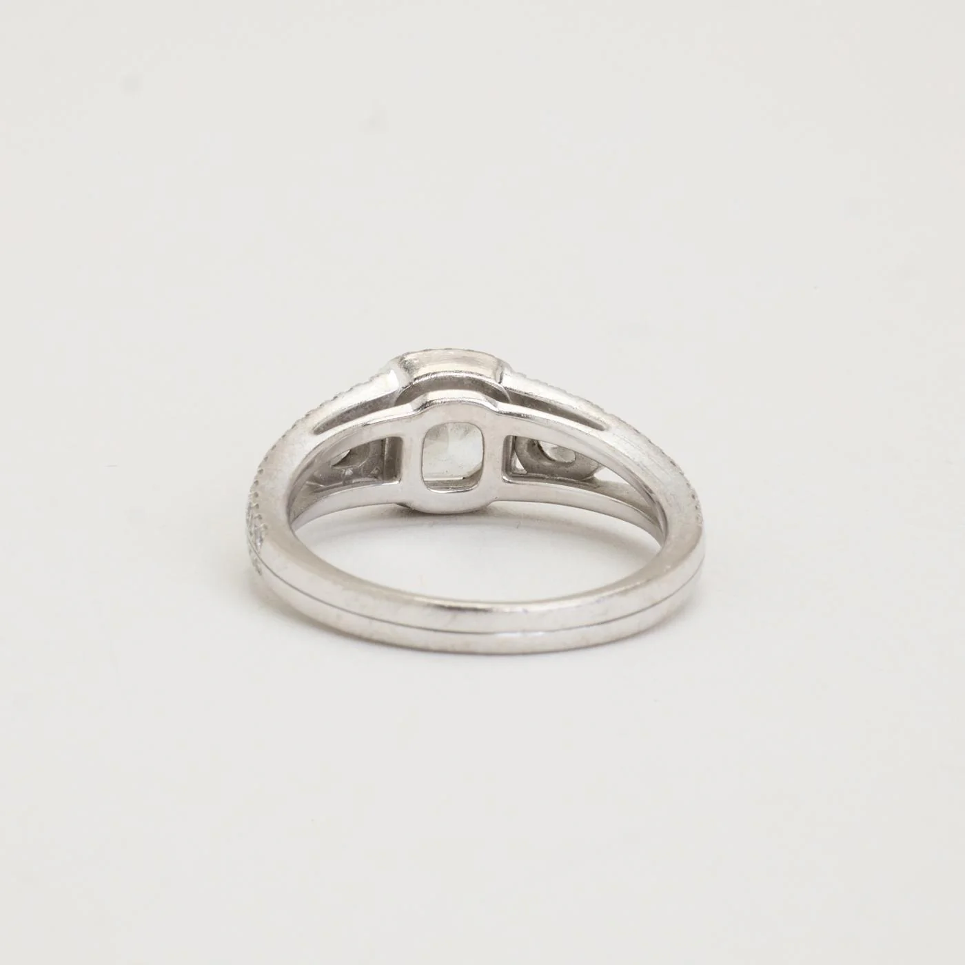 Bach Mouritsen trestensring i 18K vitt guld med vita diamanter, Str. 53 - Image 4