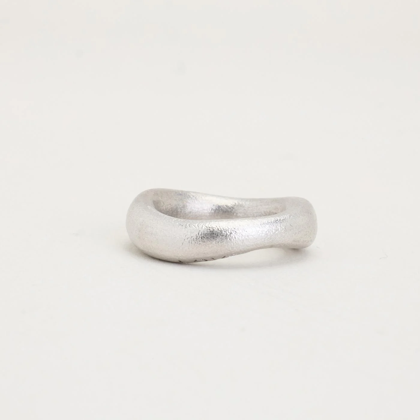 Ole Lyngaard Love nr 5 ring band i 14K vitt guld strl. 16.2 / strl. 51 - Image 3