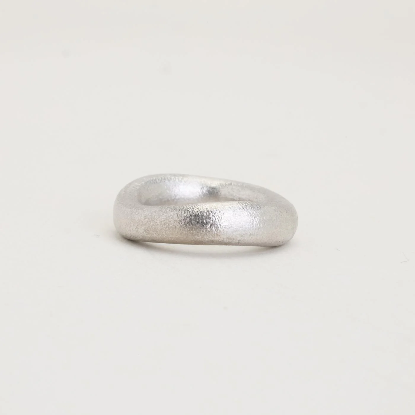 Ole Lyngaard Love nr 5 ring band i 14K vitt guld strl. 16.2 / strl. 51 - Image 4