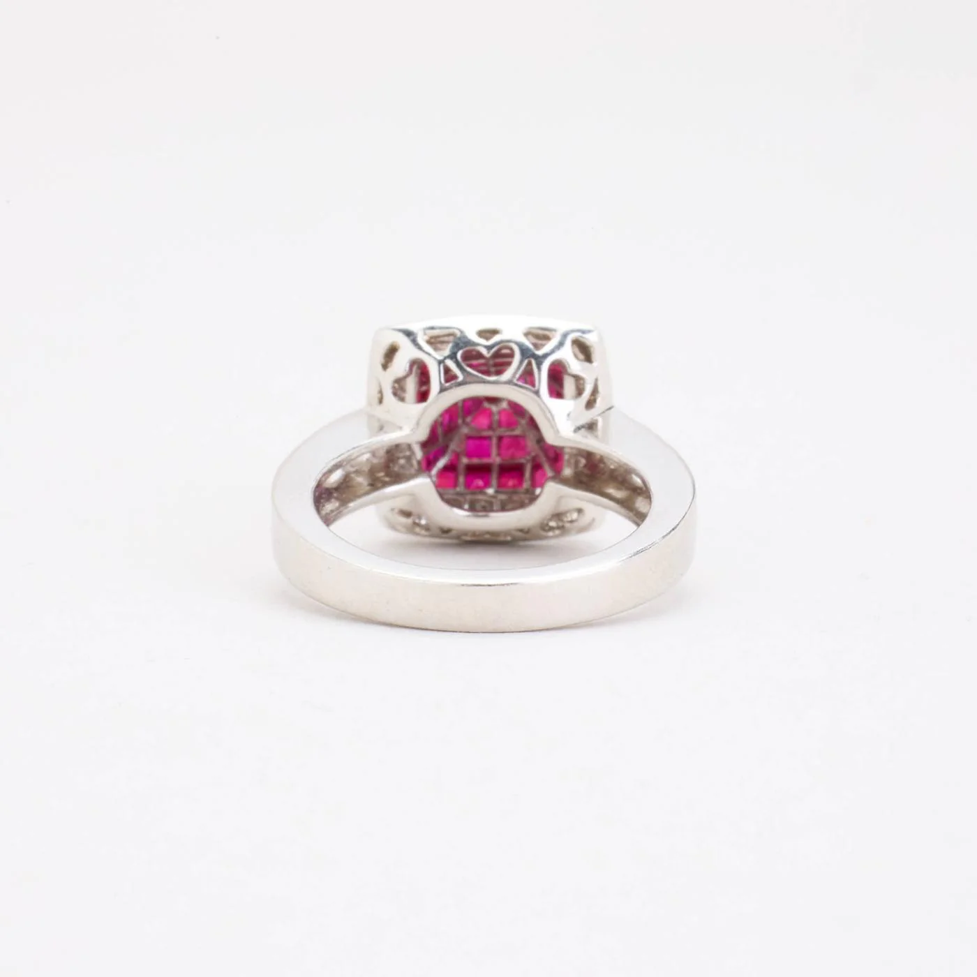 Cocktailring med diamant (1 ct) i 8K platina med en rubin strl. 16.9 / strl. 53 - Image 3