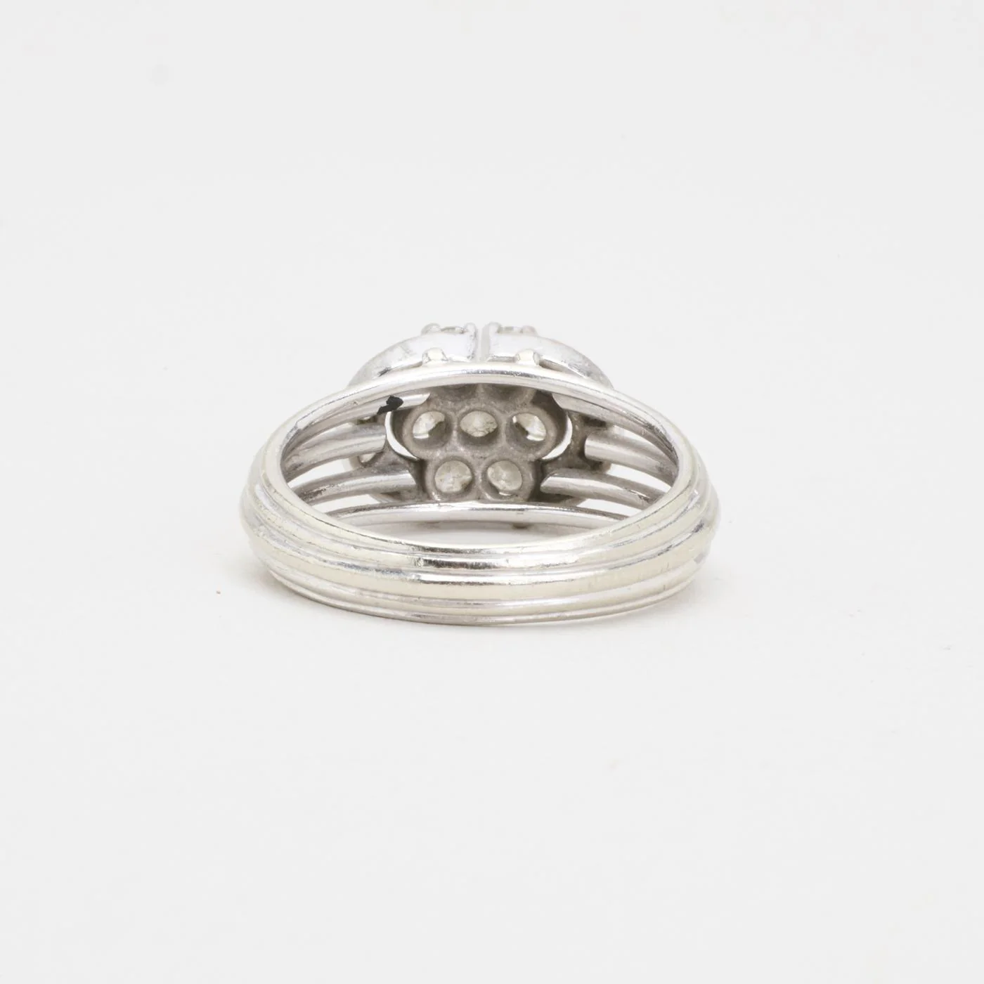 Hartmann's Haloring med diamant (0.71 ct) i 14K vitt guld strl. 18.1 / strl. 57 - Image 4