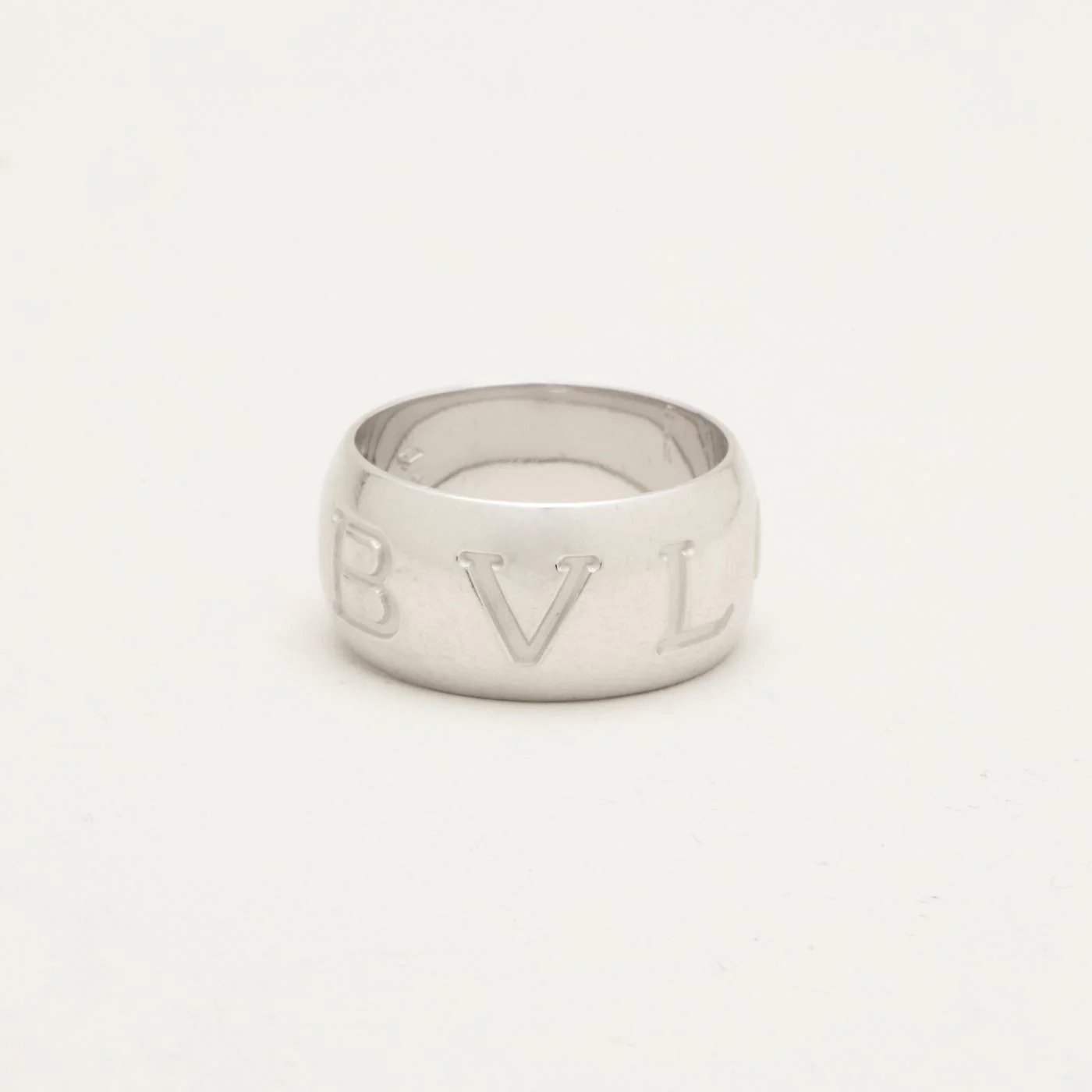 Bvlgari band i 18K vitt guld strl. 17.8 / strl. 56