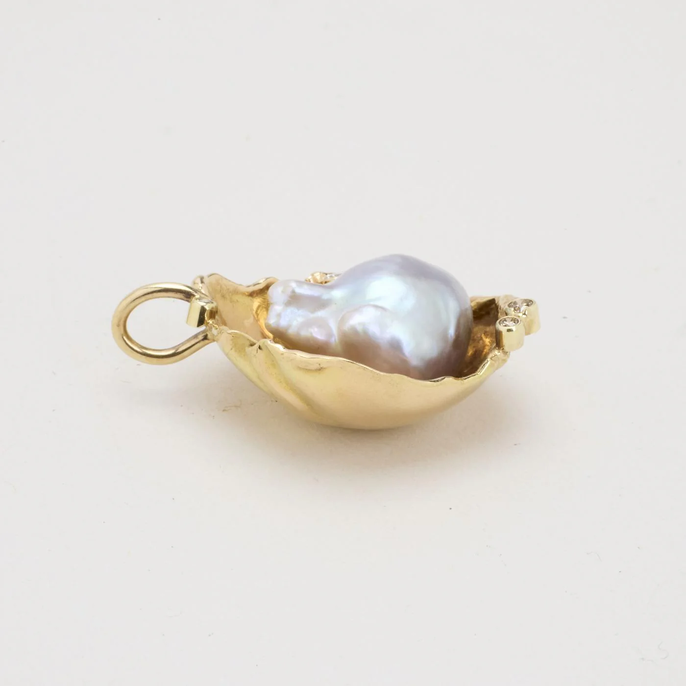 Hänge med diamant (0.21 ct) i 14K guld med en pärla, 4 cm, 11.84 g - Image 3