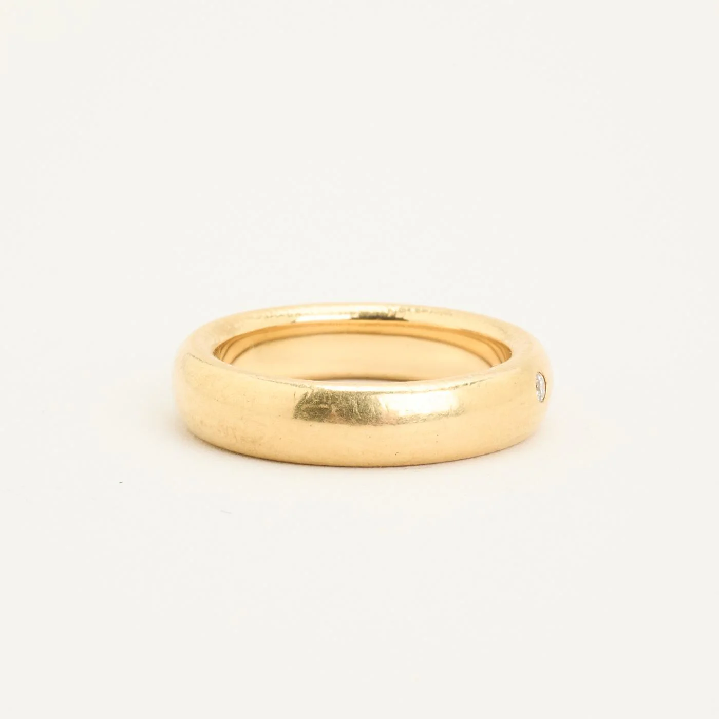 Ole Lynggaard vigselring med diamant (0.09 ct) i 14K guld strl. 17.5 / strl. 55 - Image 3