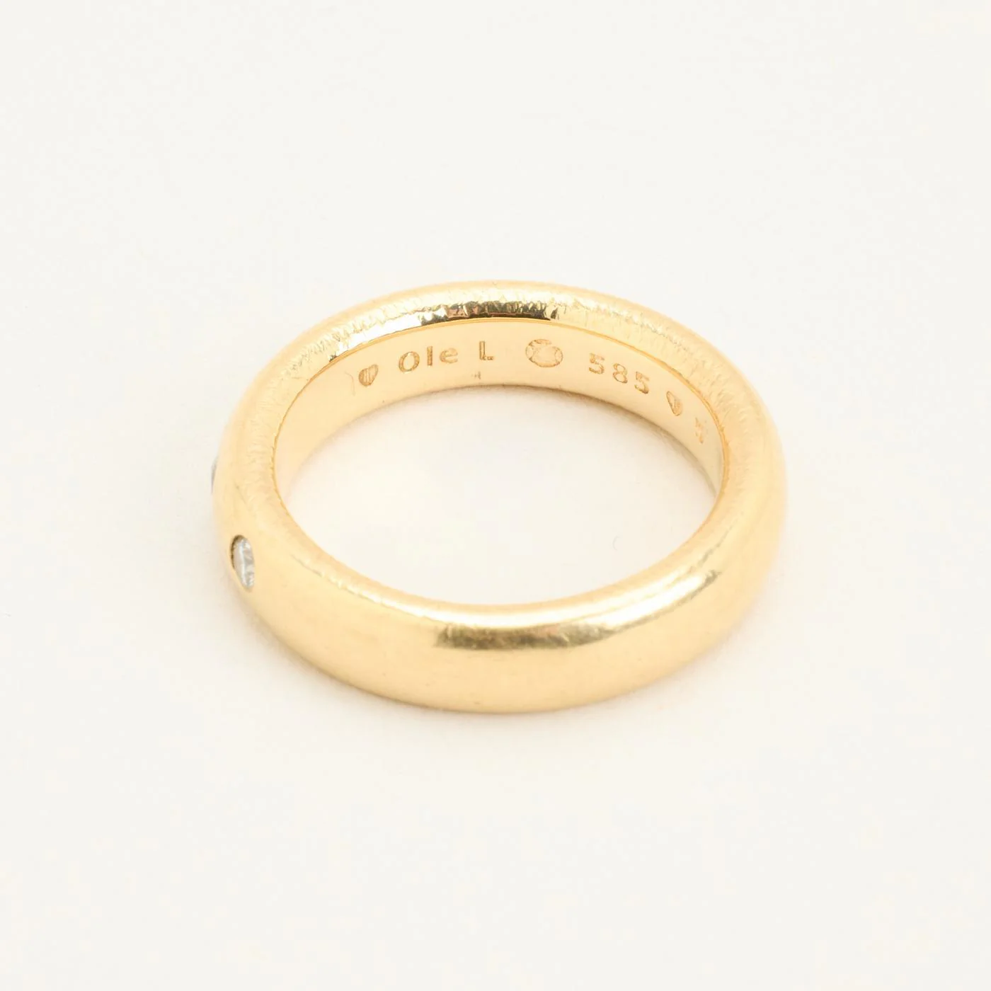 Ole Lynggaard vigselring med diamant (0.09 ct) i 14K guld strl. 17.5 / strl. 55 - Image 7