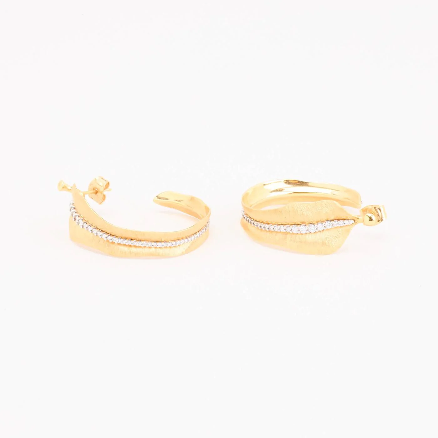 Ole Lynggaard Leaves creoler med diamant i 18K guld, 3.4 cm, - Image 3
