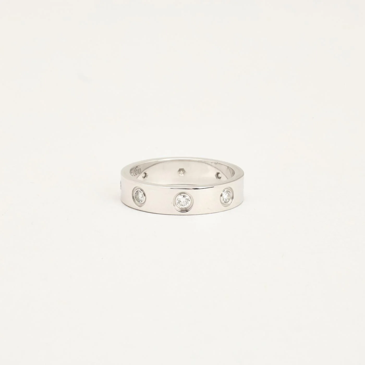 Cartier Love band med diamant (0.19 ct) i 18K vitt guld strl. 15 / strl. 47 - Image 3