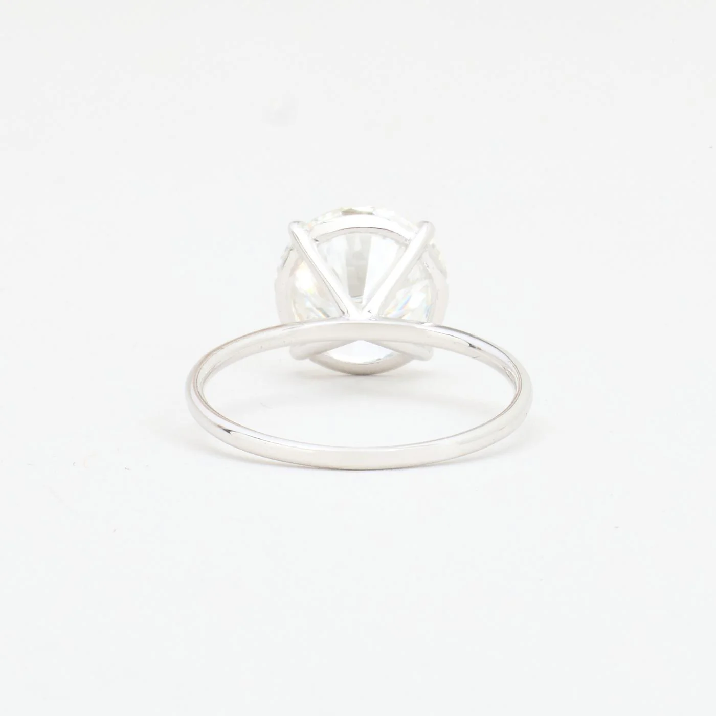Klassisk solitärring med diamant (4 ct) i 4K vitt guld strl. 17.5 / strl. 55 - Image 4