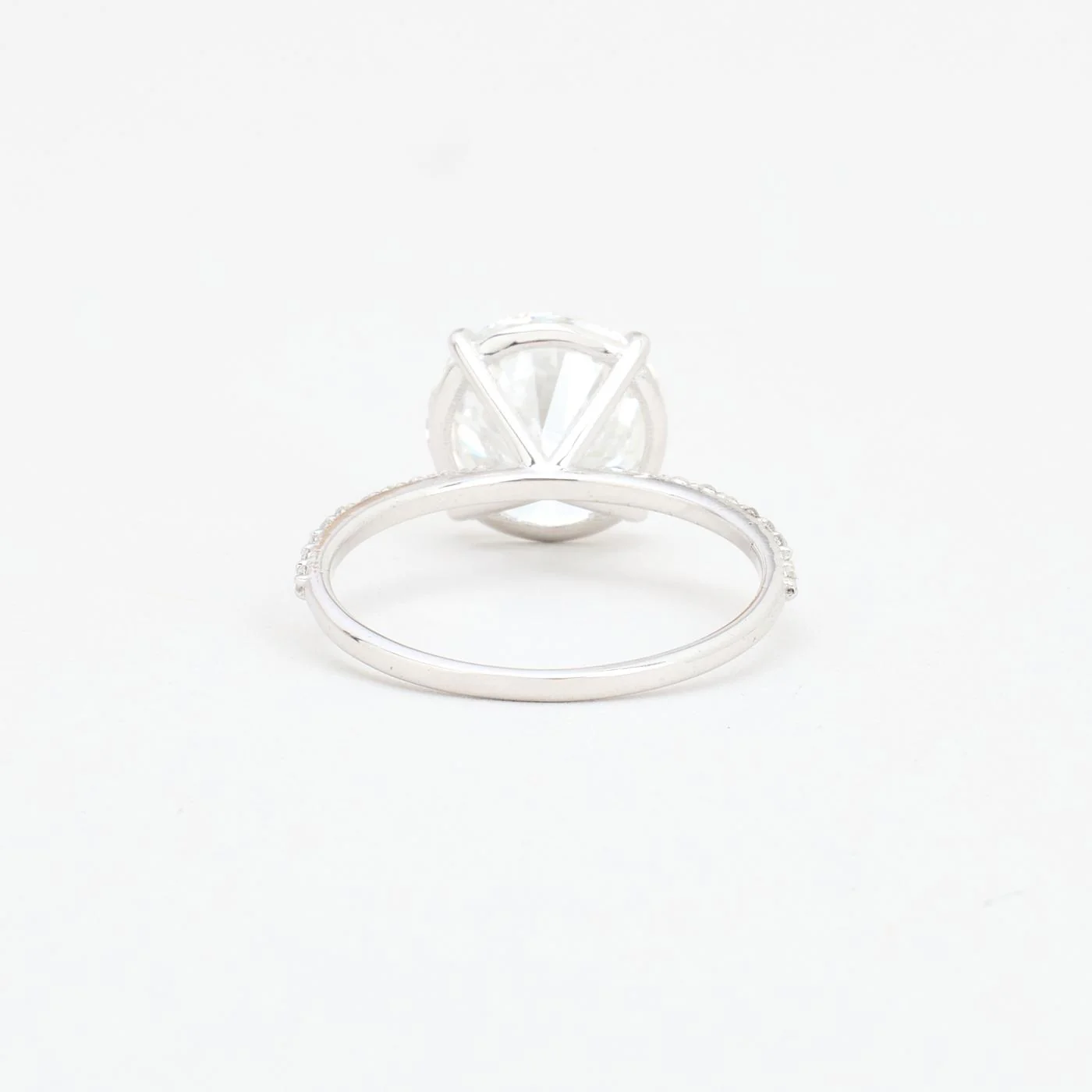 Klassisk Allians solitärring med diamant (4 ct) i 14K vitt guld strl. 17.5 / strl. 55 - Image 4