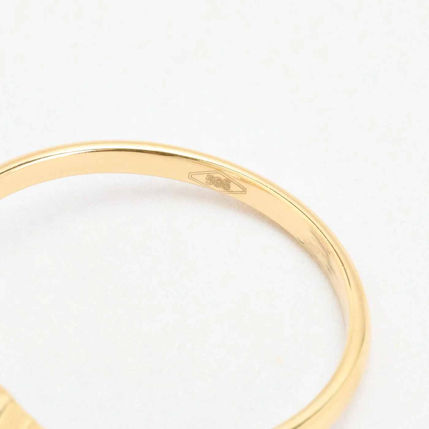 Oval solitärring med diamant (4 ct) i 14K guld strl. 17.2 / strl. 54 - Image 6