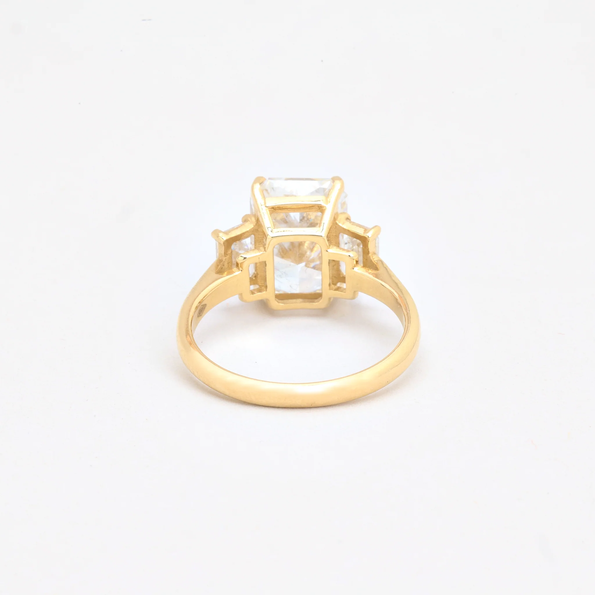 Klassisk tre stenar ring med diamant (5 ct) i 14K guld strl. 17.5 / strl. 55 - Image 4